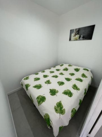 Appartement 30 M2, Piscine Et Parking Prive Mouans-Sartoux Eksteriør billede