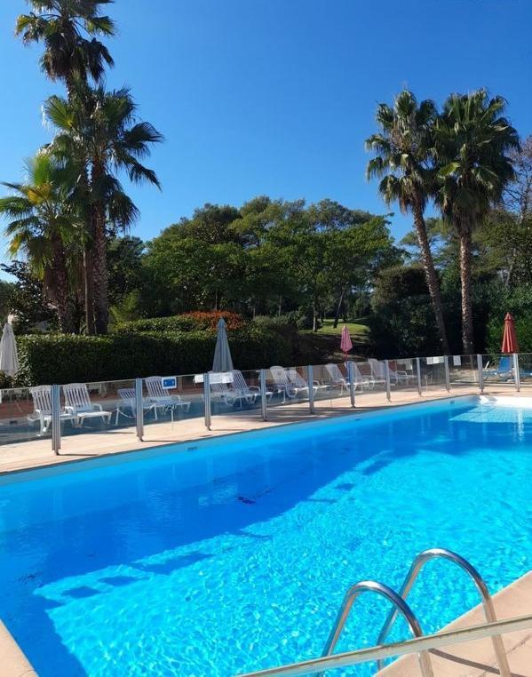 Appartement 30 M2, Piscine Et Parking Prive Mouans-Sartoux Eksteriør billede