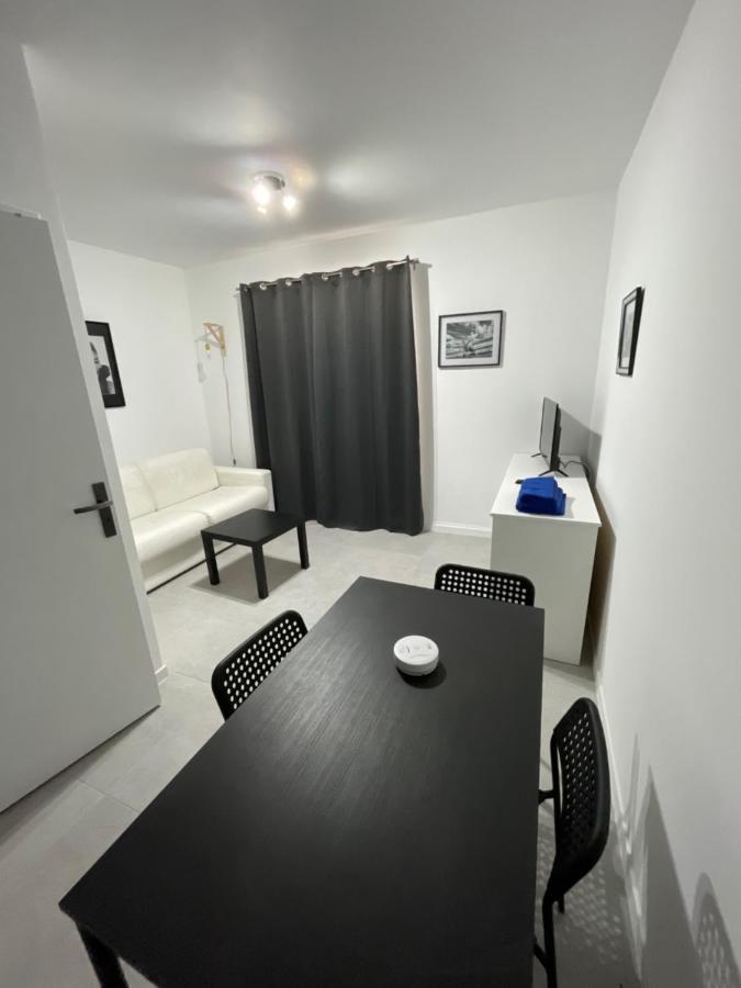Appartement 30 M2, Piscine Et Parking Prive Mouans-Sartoux Eksteriør billede